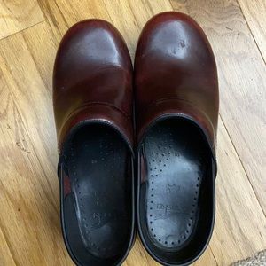 Dansko clogs size 40